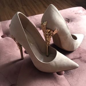 Gorgeous shoe dazzle shoes